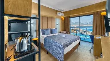 NUMA PORT HOTEL