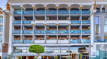 NUMA PORT HOTEL