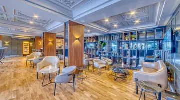 NUMA PORT HOTEL