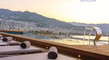 NUMA PORT HOTEL