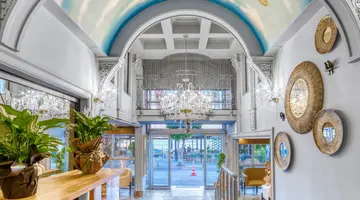 NUMA PORT HOTEL