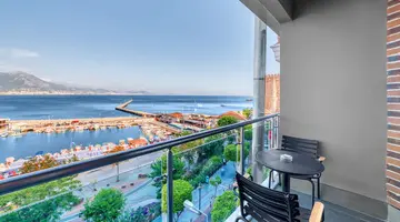 NUMA PORT HOTEL