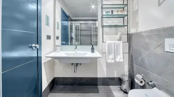 NUMA PORT HOTEL