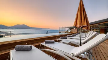 NUMA PORT HOTEL