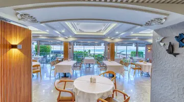 NUMA PORT HOTEL