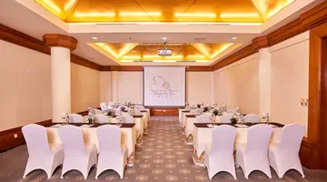 Nusa Dua Beach Hotel & Spa Handwritten Collection