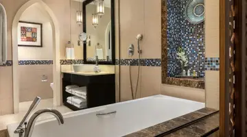 OAKS IBN Battuta Gate Hotel Dubai