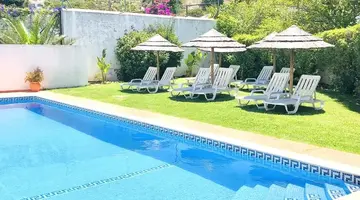 Oasis Beach Apartments
