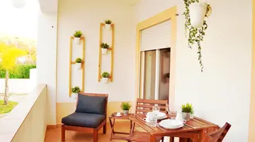 Oasis Beach Apartments