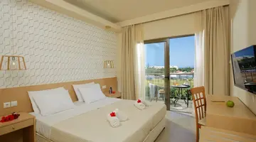 Oasis Beach Hotel Anissaras