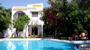 Oasis Hotel & Bungalow