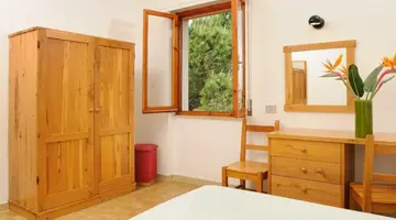 Oasis Hotel & Residence