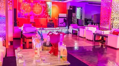 Oasis Hotel