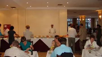 Oasis Hotel