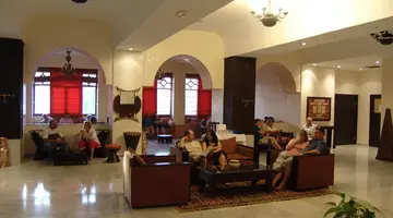Oasis Hotel