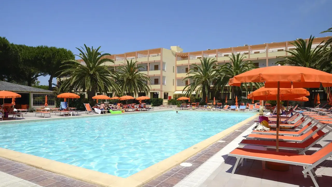 Oasis Hotel