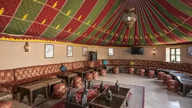 Oasis Hotel