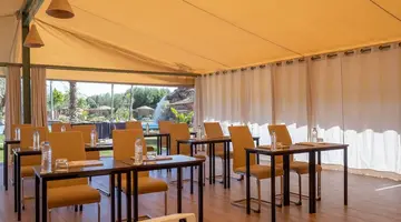 Oasis Lodges