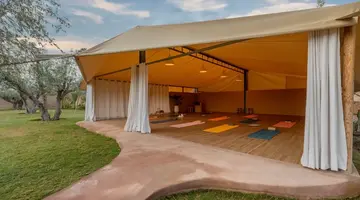 Oasis Lodges