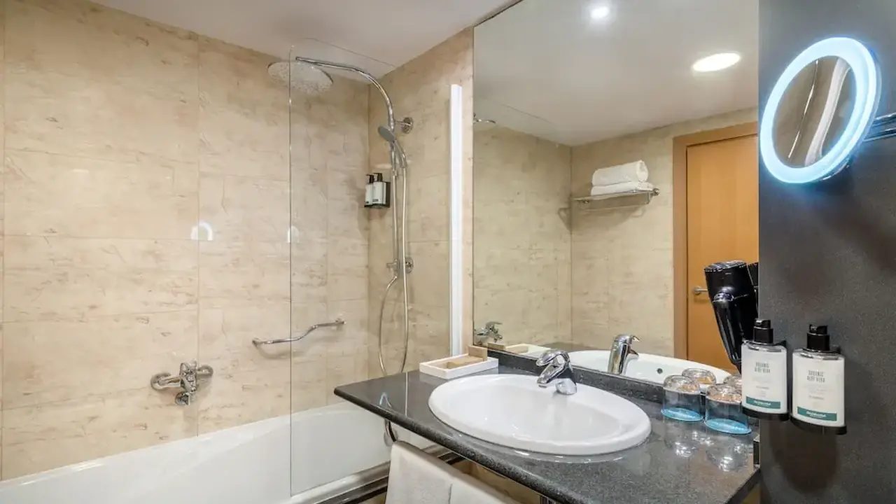 Occidental Atenea Mar- Adults Only
