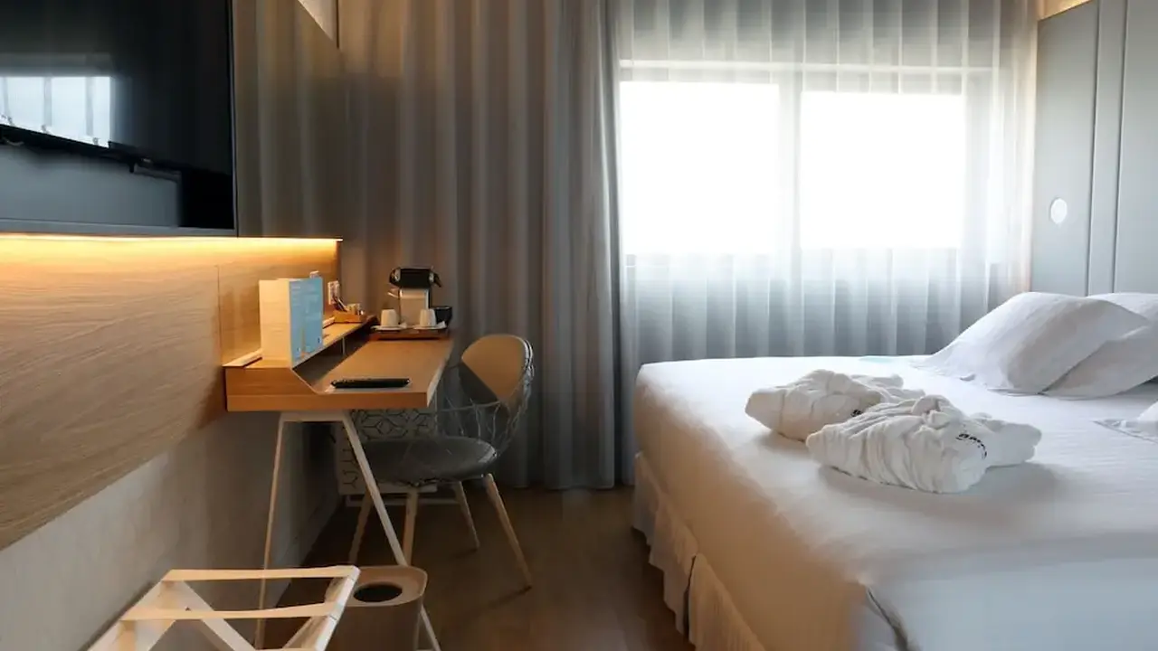 Occidental Atenea Mar- Adults Only