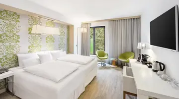 Occidental Praha Five