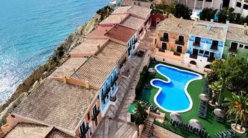 Occidental Pueblo Acantilado