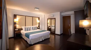 Occidental Pueblo Acantilado