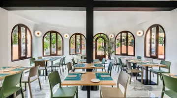 Occidental Pueblo Acantilado