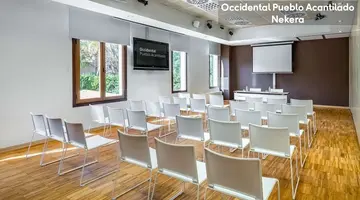 Occidental Pueblo Acantilado