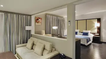 Occidental Pueblo Acantilado