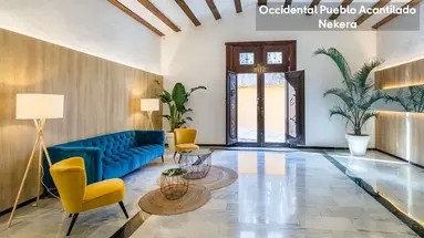 Occidental Pueblo Acantilado