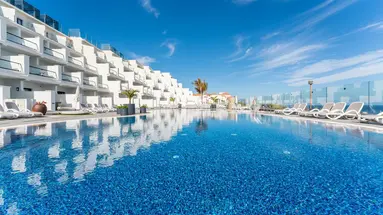 OCCIDENTAL ROCA NEGRA (ADULTS ONLY 16+)