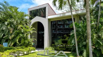Occidental Tamarindo