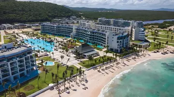 Ocean Eden Bay - Adults Only