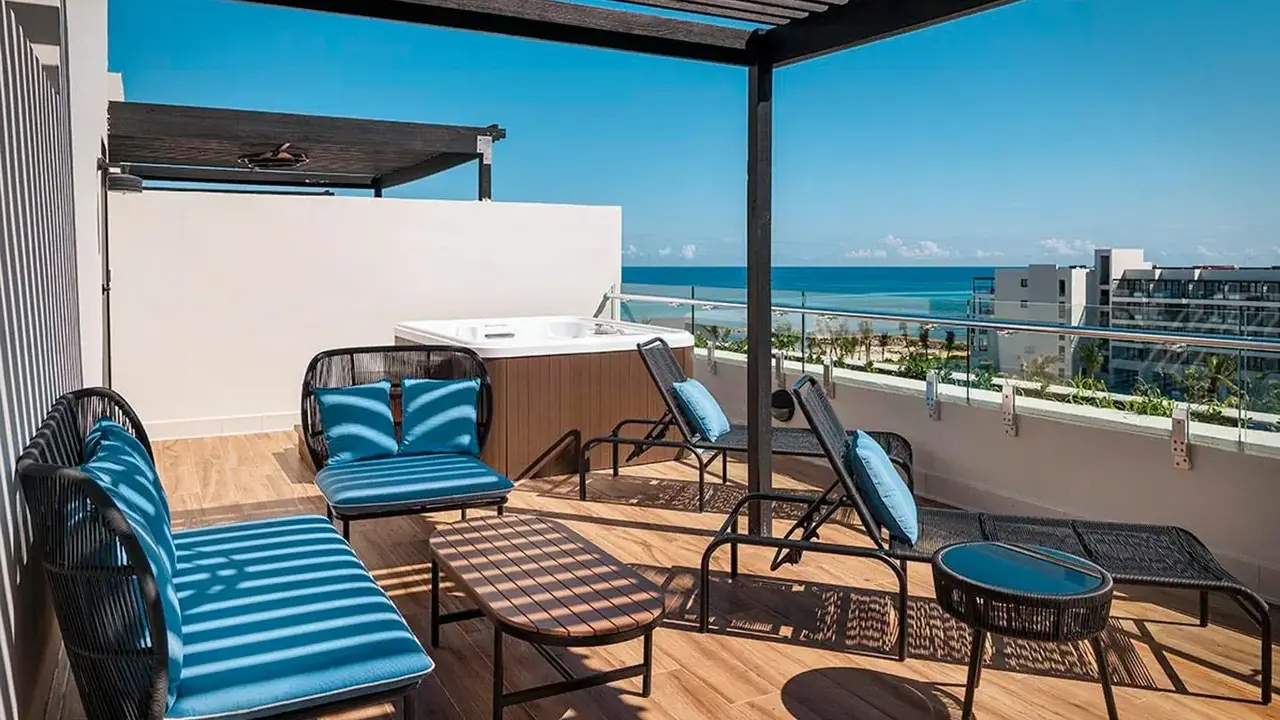 Ocean Eden Bay - Adults Only