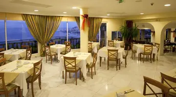 Ocean Gardens Hotel