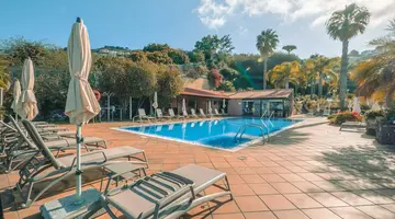 Ocean Gardens Hotel
