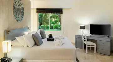 Ocean Maya Royale