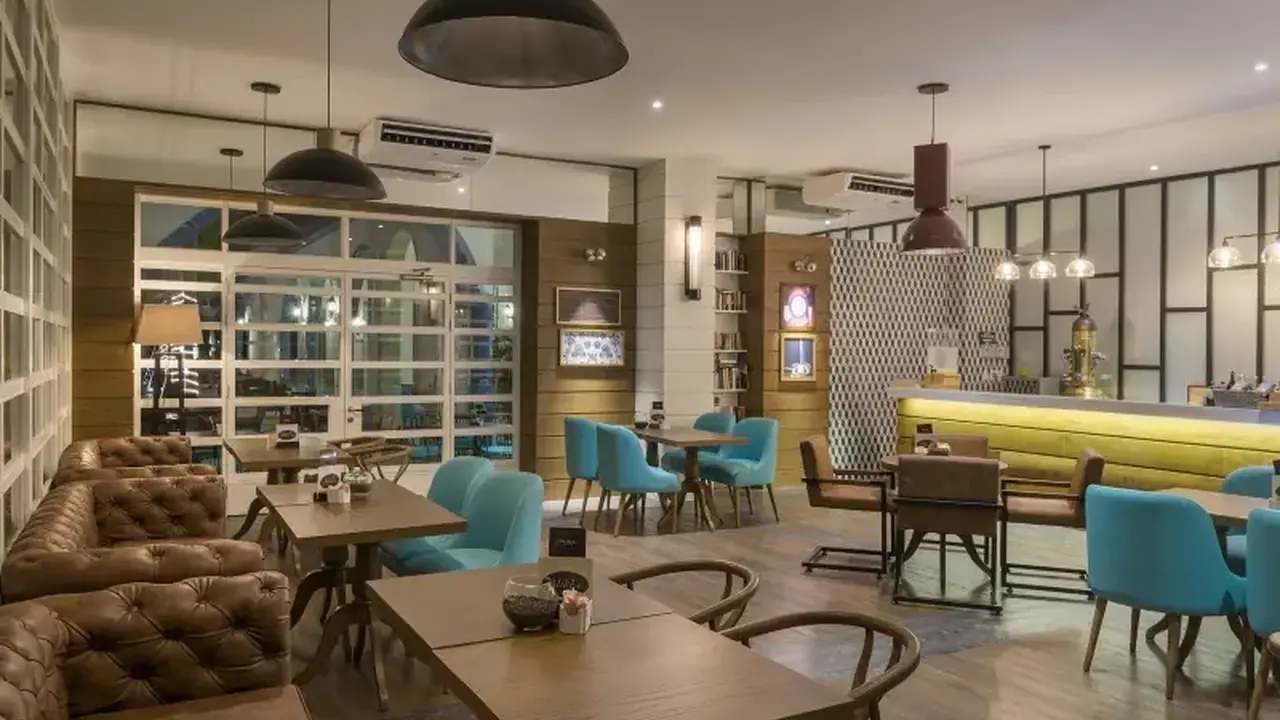 Ocean Maya Royale