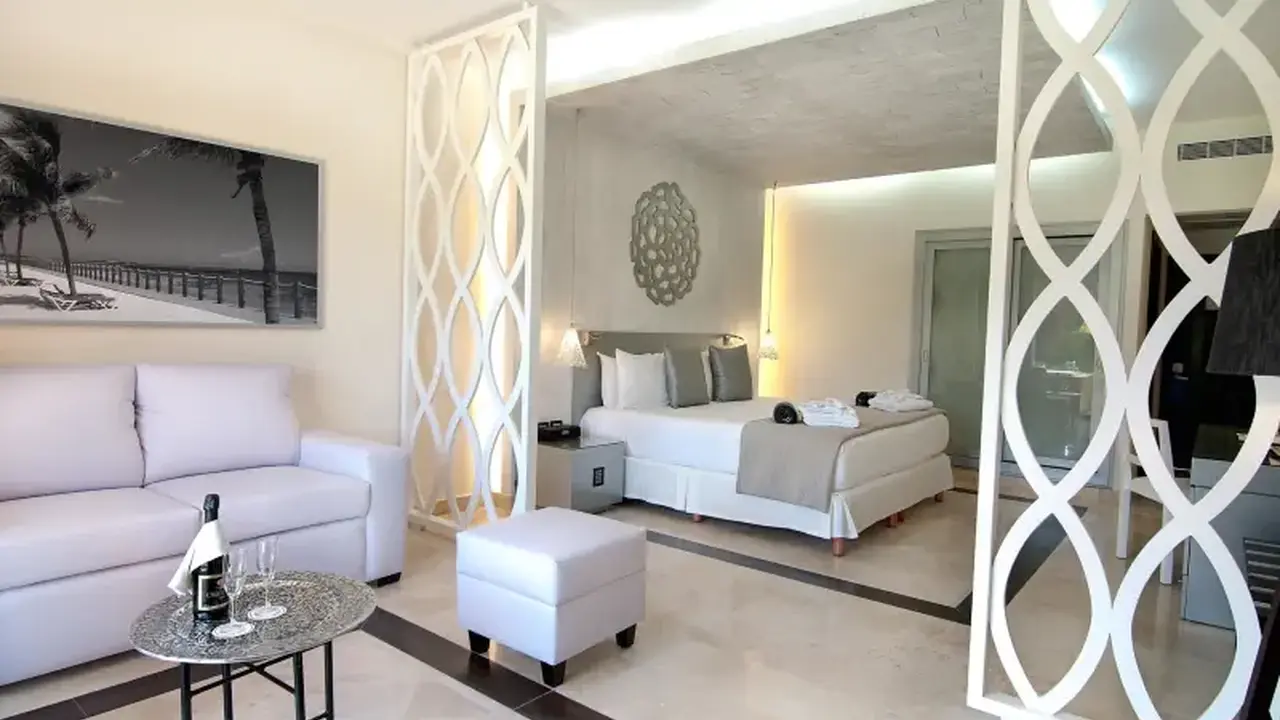 Ocean Maya Royale