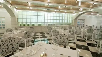 Ocean Maya Royale