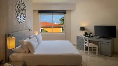 Ocean Maya Royale