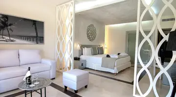 Ocean Maya Royale