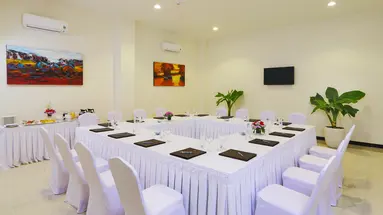 OCEAN PEARL HOTEL