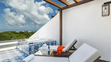 Ocean Riviera Paradise