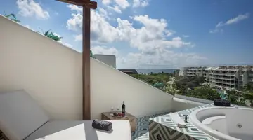 Ocean Riviera Paradise