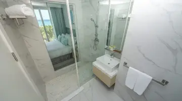 Ocean V Hotel