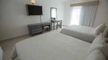 Ocean View Cancun Arenas
