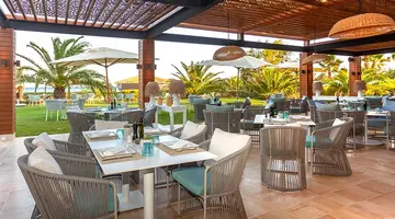OCEANA HOTEL & SPA